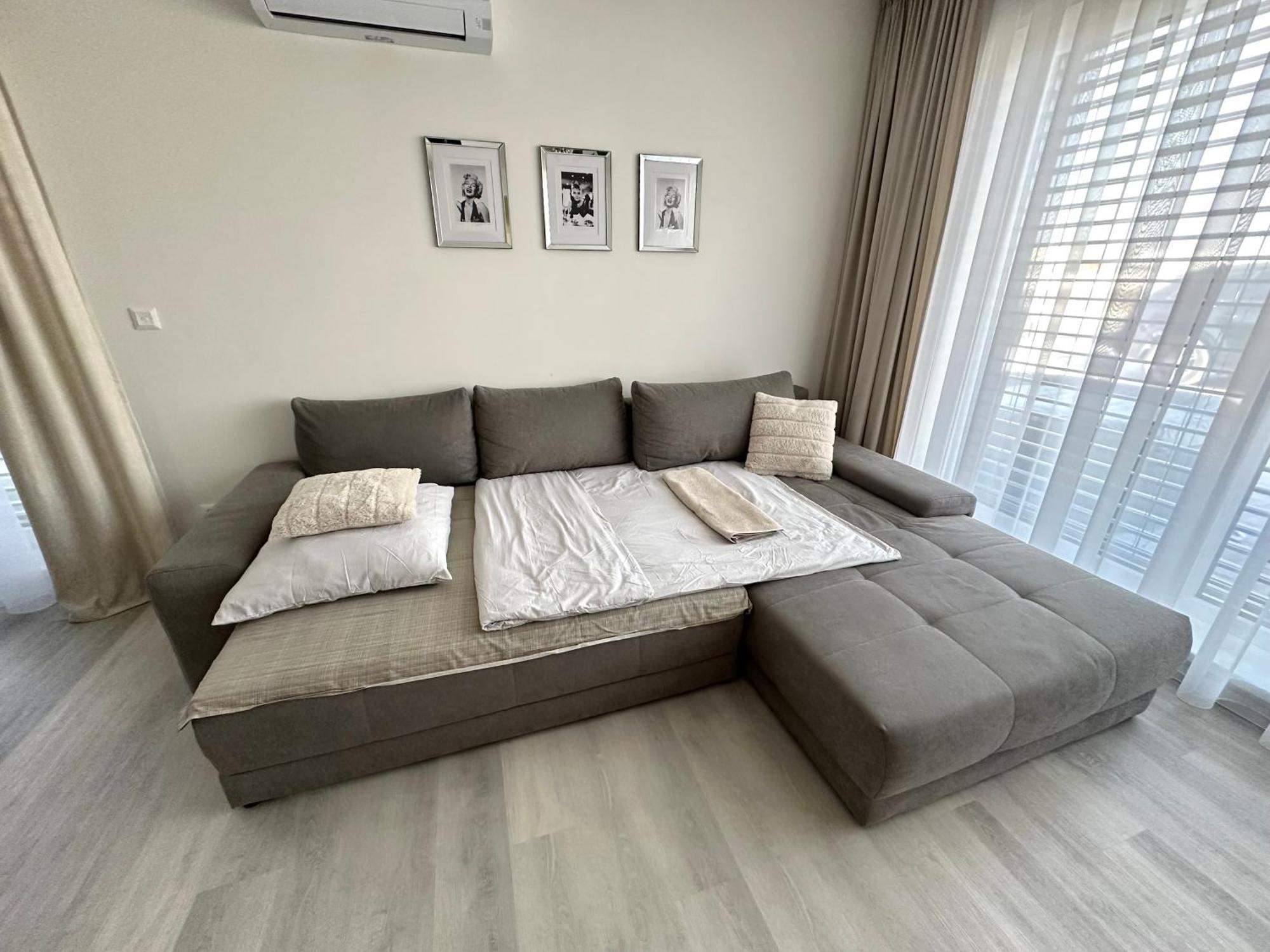 Klimatizovany Apartmanovy Dom S Virivkou, 9A Senec Esterno foto